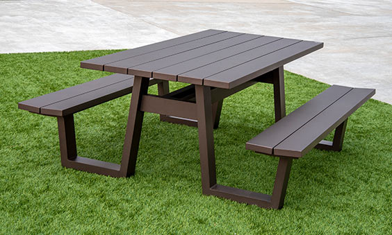 VERGE Picnic Table